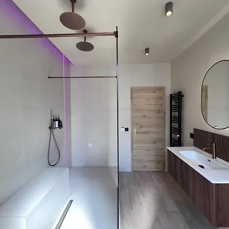 Harmony Avec Balneo Apartment Angers